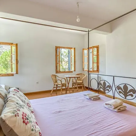 Sungarden Holiday home Aspro Chorio